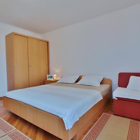 Rooms And Studio Old Town Rab Town Exterior photo